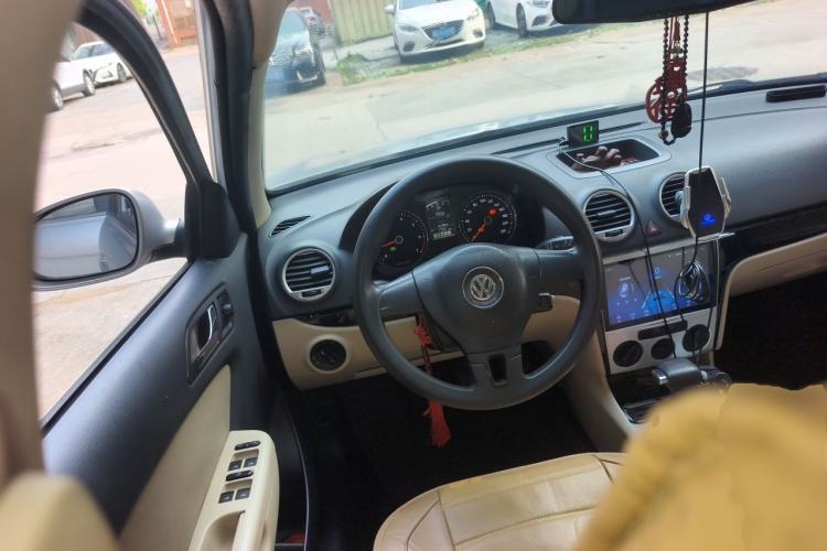 Used Volkswagen Lavida 2011 1.6L Automatic PinYou Edition Steering Wheel
