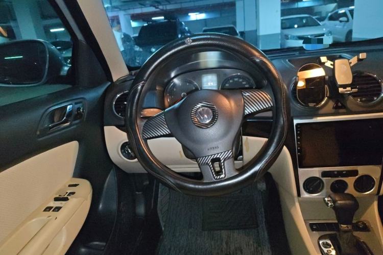 Used Volkswagen Lavida 2011 1.6L Automatic Premium Edition Steering Wheel