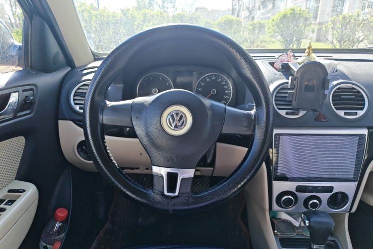 Used Volkswagen Lavida 2011 1.6L Automatic PinYou Edition Steering Wheel