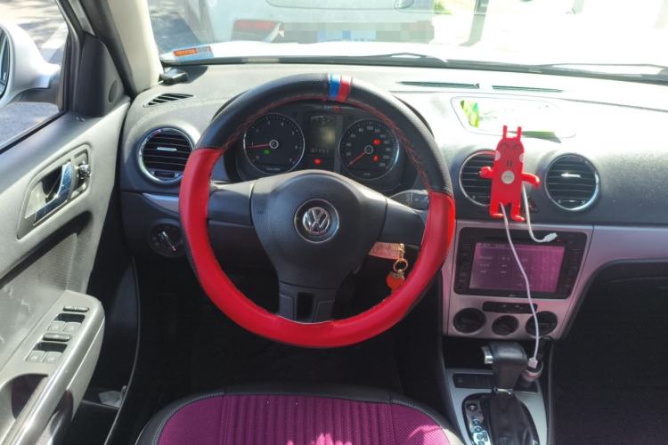 Used Volkswagen Lavida 2011 1.6L Automatic Premium Edition Steering Wheel