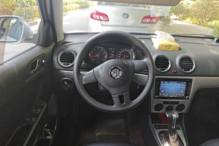 Used Volkswagen Lavida 2011 1.4 TSI DSG Prestige Edition Steering Wheel