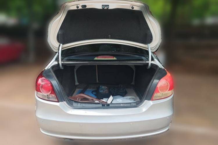 Used Volkswagen Lavida 2011 1.6L Manual - Premium Edition Trunk