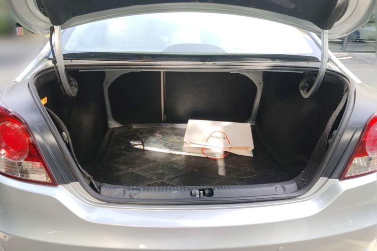 Used Volkswagen Lavida 2011 1.6L Automatic Premium Edition Trunk