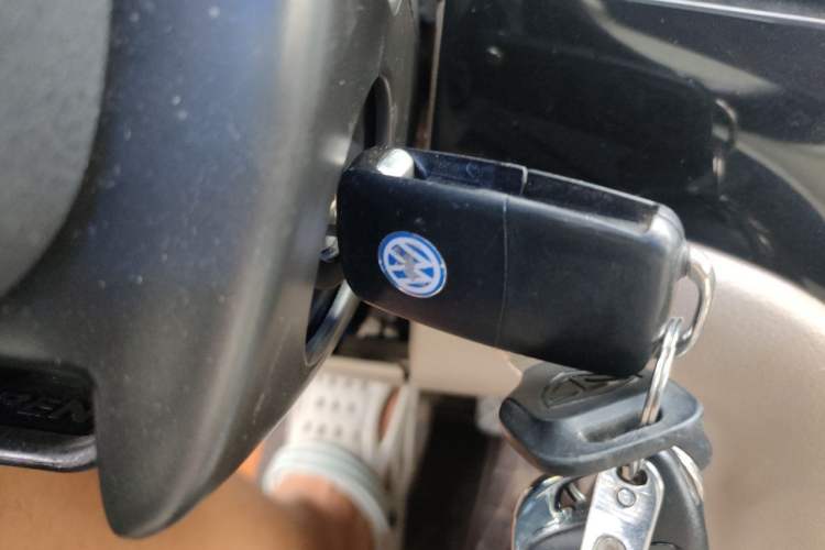 Used Volkswagen Lavida 2011 1.6L Automatic PinYou Edition Vehicle Key
