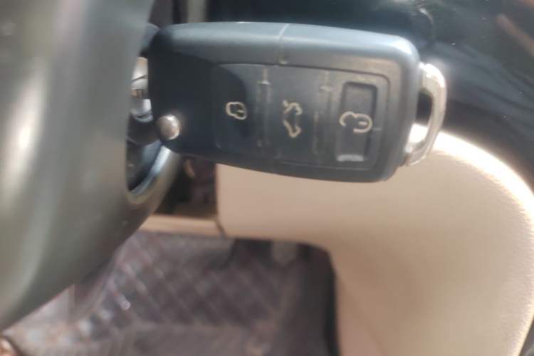 Used Volkswagen Lavida 2011 1.6L Automatic PinYou Edition Vehicle Key