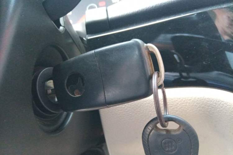 Used Volkswagen Lavida 2011 1.6L Manual Joy Version Vehicle Key