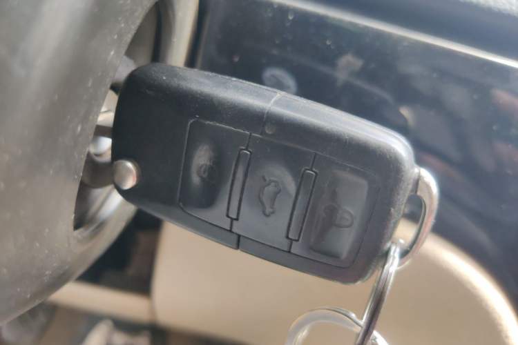 Used Volkswagen Lavida 2011 1.6L Manual Joy Version Vehicle Key