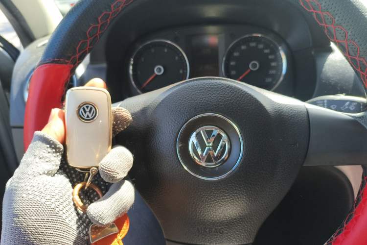 Used Volkswagen Lavida 2011 1.6L Automatic Premium Edition Vehicle Key
