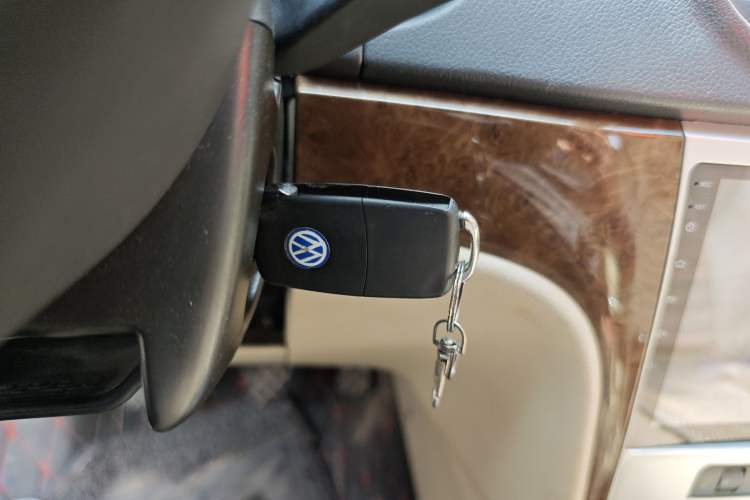 Used Volkswagen Lavida 2011 1.4 TSI Manual Prestige Edition Vehicle Key