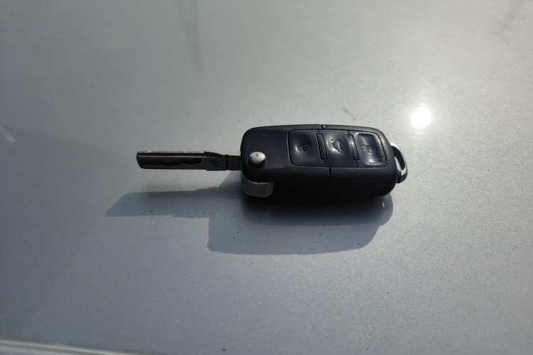 Used Volkswagen Lavida 2011 1.6L Manual Joy Version Vehicle Key
