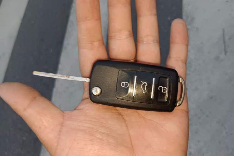 Used Volkswagen Lavida 2011 1.4 TSI Manual Prestige Edition Vehicle Key