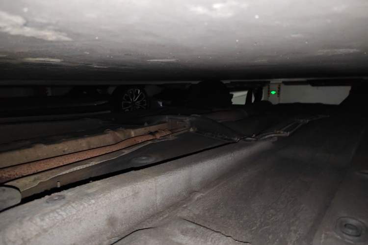 Used Volkswagen Lavida 2011 1.6L Automatic PinYou Edition Chassis Front Right