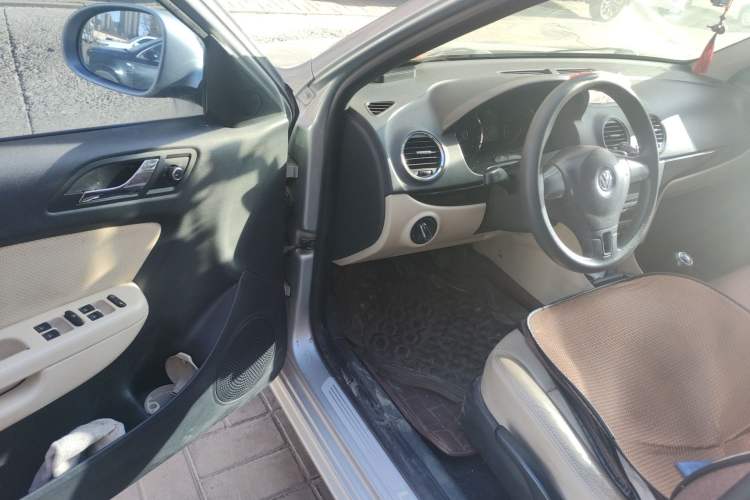Used Volkswagen Lavida 2011 1.4 TSI Manual Prestige Edition Driver Seat