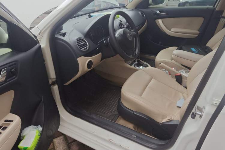 Used Volkswagen Lavida 2011 2.0L Automatic Premium Edition Driver Seat