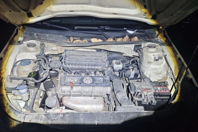 Used Volkswagen Lavida 2011 1.6L Manual Joy Version Engine Bay