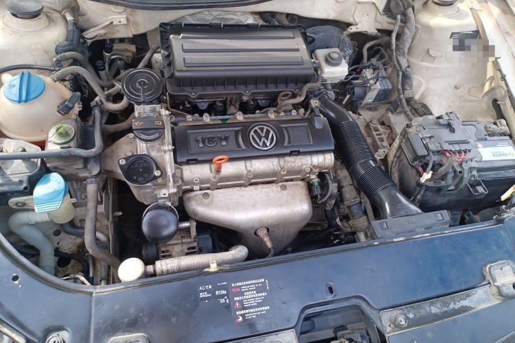 Used Volkswagen Lavida 2011 1.6L Automatic Premium Edition Engine Bay