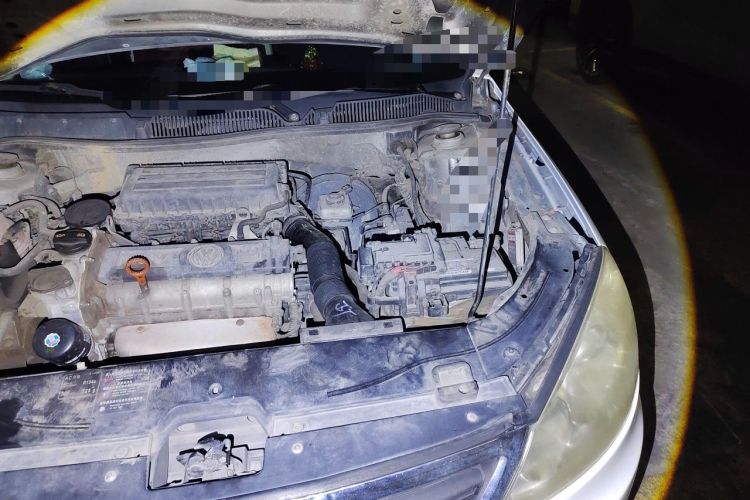 Used Volkswagen Lavida 2011 1.6L Automatic PinYou Edition Engine Bay Left