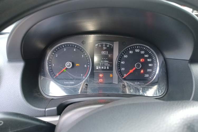 Used Volkswagen Lavida 2011 1.6L Automatic Premium Edition Instrument Cluster