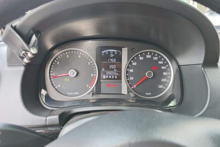 Used Volkswagen Lavida 2011 1.6L Automatic PinYou Edition Instrument Cluster