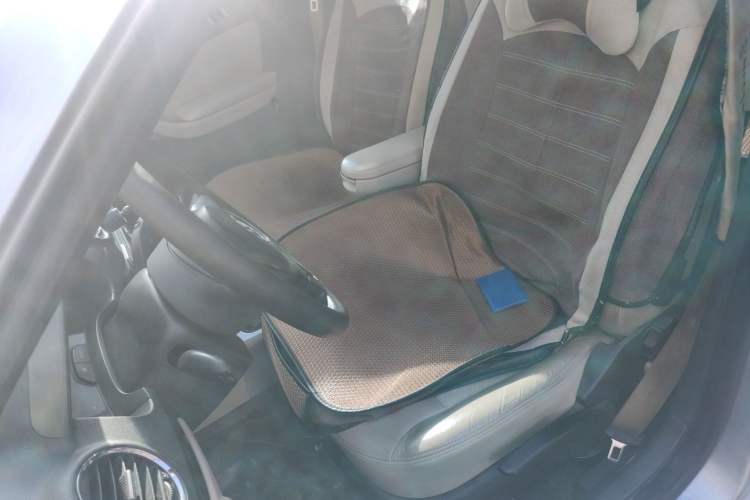 Used Volkswagen Lavida 2011 1.4 TSI Manual Prestige Edition Left Front Seat