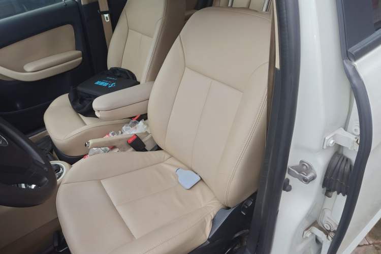 Used Volkswagen Lavida 2011 2.0L Automatic Premium Edition Left Front Seat