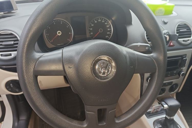 Used Volkswagen Lavida 2011 2.0L Automatic Premium Edition Steering Wheel