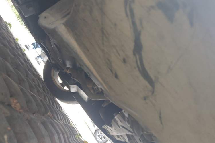 Used Volkswagen Lavida 2011 1.6L Automatic PinYou Edition Chassis Front