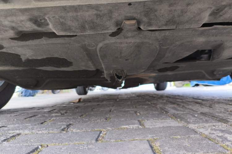 Used Volkswagen Lavida 2011 1.6L Manual Joy Version Chassis Front