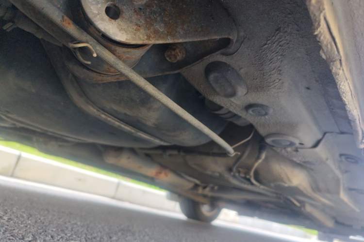 Used Volkswagen Lavida 2011 1.6L Automatic Premium Edition Chassis Rear Right