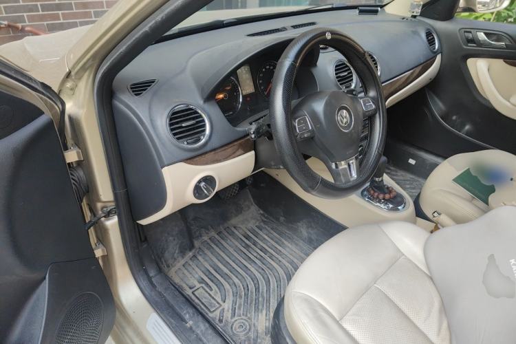 Used Volkswagen Lavida 2011 1.6L Automatic Pinxuan Edition Driver Seat