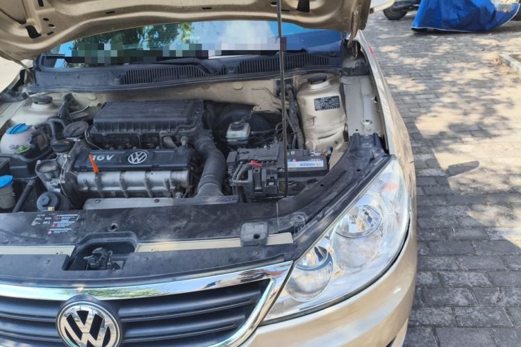 Used Volkswagen Lavida 2011 1.6L Manual Joy Version Engine Bay Left