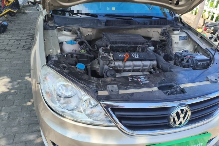 Used Volkswagen Lavida 2011 1.6L Manual Joy Version Engine Bay Right