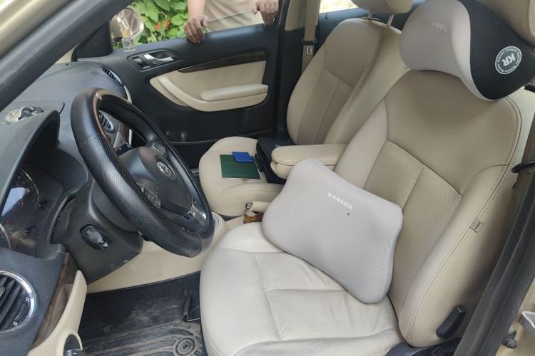 Used Volkswagen Lavida 2011 1.6L Automatic Pinxuan Edition Left Front Seat