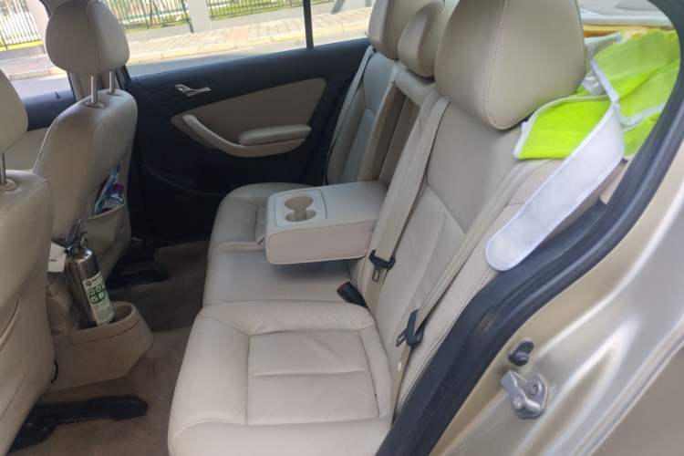 Used Volkswagen Lavida 2011 1.6L Automatic Premium Edition Left Rear Seat