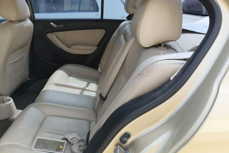 Used Volkswagen Lavida 2011 1.6L Manual - Premium Edition Left Rear Seat