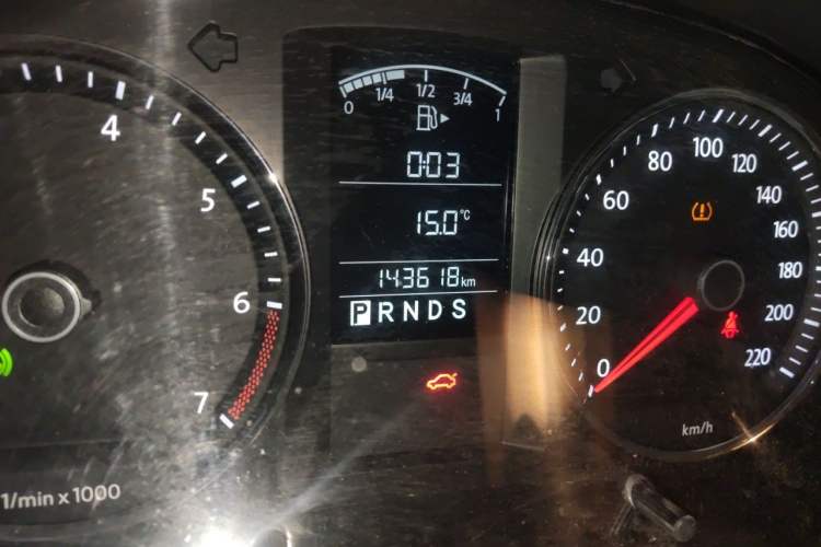 Used Volkswagen Lavida 2011 1.6L Automatic Premium Edition Odometer Close Up