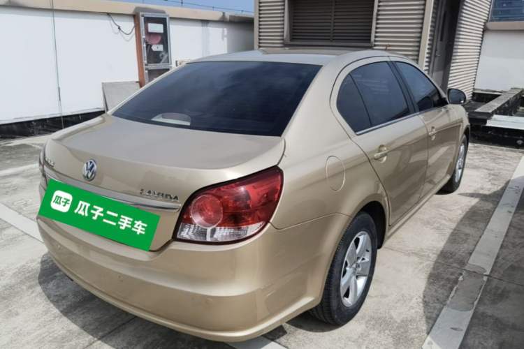 Used Volkswagen Lavida 2011 1.6L Manual - Premium Edition Rear Right 45 Deg