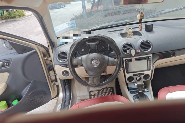 Used Volkswagen Lavida 2011 1.6L Automatic PinYou Edition Steering Wheel