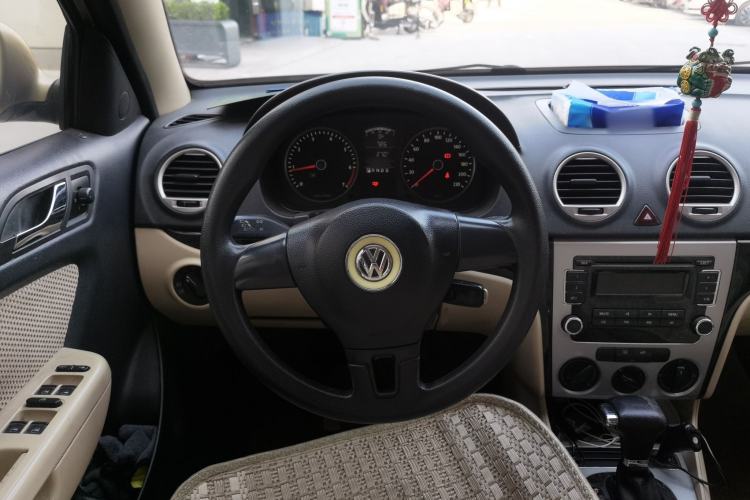Used Volkswagen Lavida 2011 1.6L Automatic PinYou Edition Steering Wheel