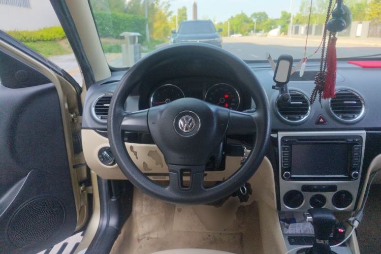 Used Volkswagen Lavida 2011 1.6L Automatic Premium Edition Steering Wheel