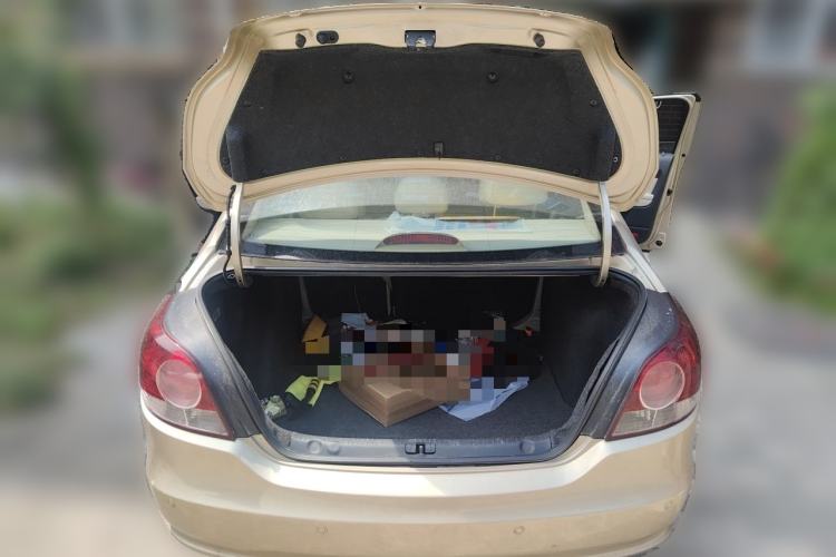Used Volkswagen Lavida 2011 1.6L Automatic Pinxuan Edition Trunk