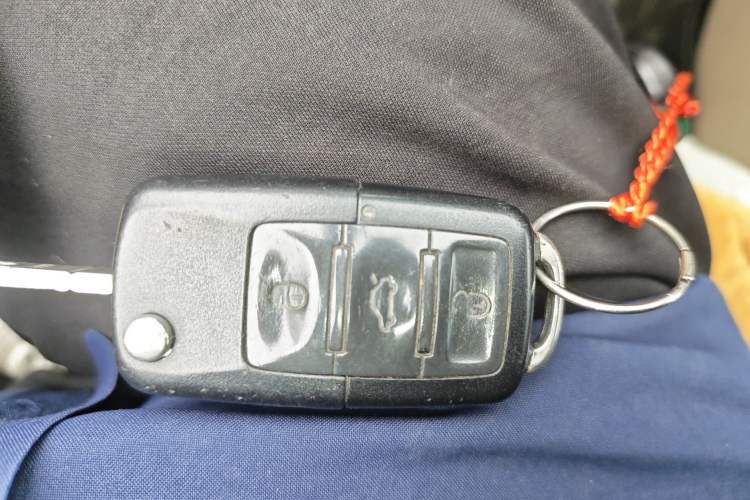 Used Volkswagen Lavida 2011 1.6L Manual Joy Version Vehicle Key