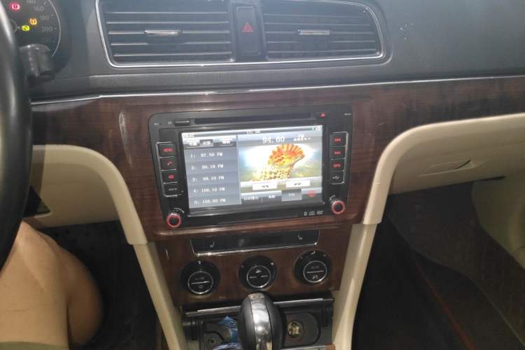 Used Volkswagen Lavida  Audio And AC Panel