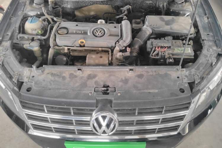 Used Volkswagen Lavida  Engine Bay