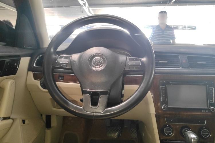 Used Volkswagen Lavida  Steering Wheel