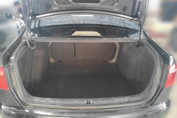 Used Volkswagen Lavida  Trunk
