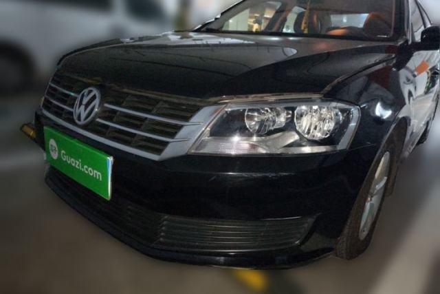 Ojetý Volkswagen Lavida 2013 Revised Classic 1.6L Automatic Fashion Edition
