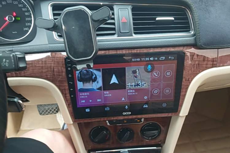 Used Volkswagen Lavida 2013 Restyled Classic 1.6L Automatic Comfort Edition Audio And AC Panel