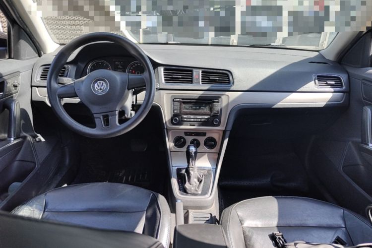 Used Volkswagen Lavida 2013 1.4TSI DSG Comfort Edition Center Console