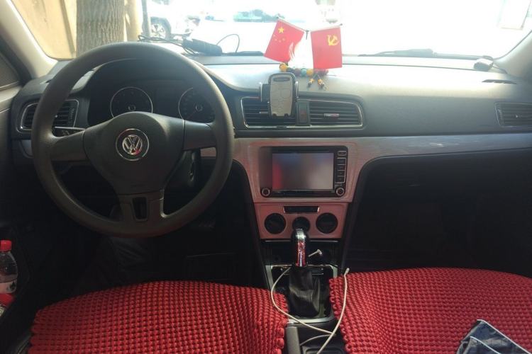 Used Volkswagen Lavida 2013 Revised Version 1.4 TSI DSG Comfort Edition Center Console